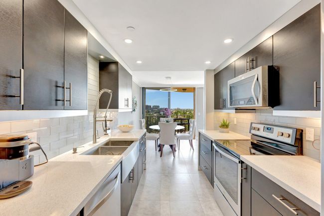 7030 - 859 Jeffery St, Condo with 2 bedrooms, 2 bathrooms and null parking in Boca Raton FL | Image 7
