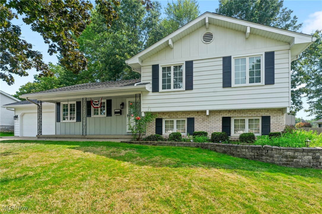 Green Garden Dr, Youngstown, OH 44512