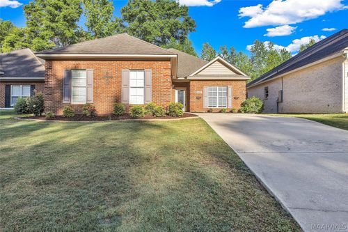 685 River Birch Cir, Wetumpka, AL, 36093-3882 | Card Image