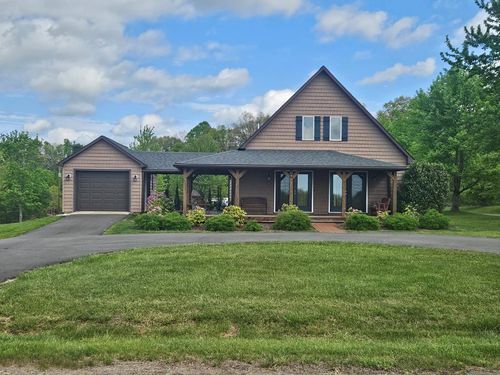 67 Continental Dr, Hillsville, VA, 24343-5662 | Card Image