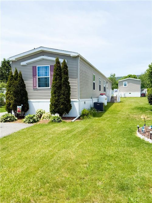 49 Ritzcraft Dr, Walnutport, PA, 18088-9234 | Card Image