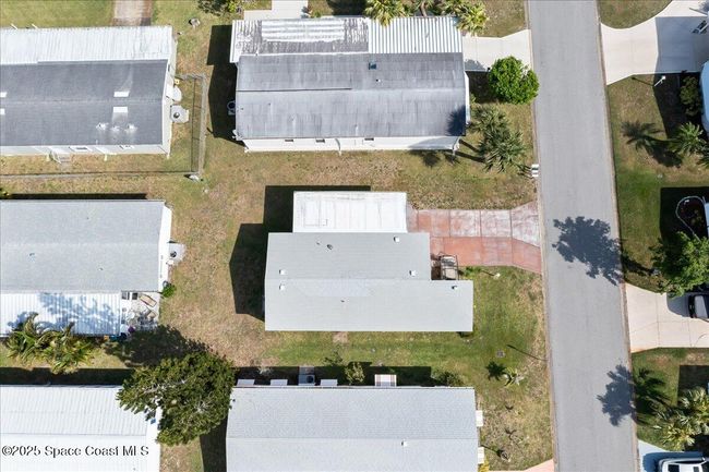 641 Hyacinth Cir, House other with 2 bedrooms, 2 bathrooms and null parking in Barefoot Bay FL | Image 31