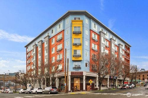 apt-314-668 S Lane St, Seattle, WA, 98104-2977 | Card Image