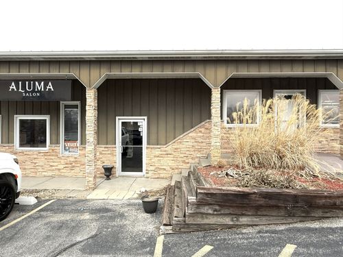 435 W Indiana Ave, Beecher, IL, 60401-3702 | Card Image