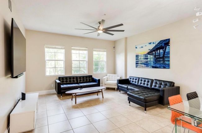 APT-303 - 3120 E Latitude Cir, Condo with 3 bedrooms, 3 bathrooms and null parking in Delray Beach FL | Image 4