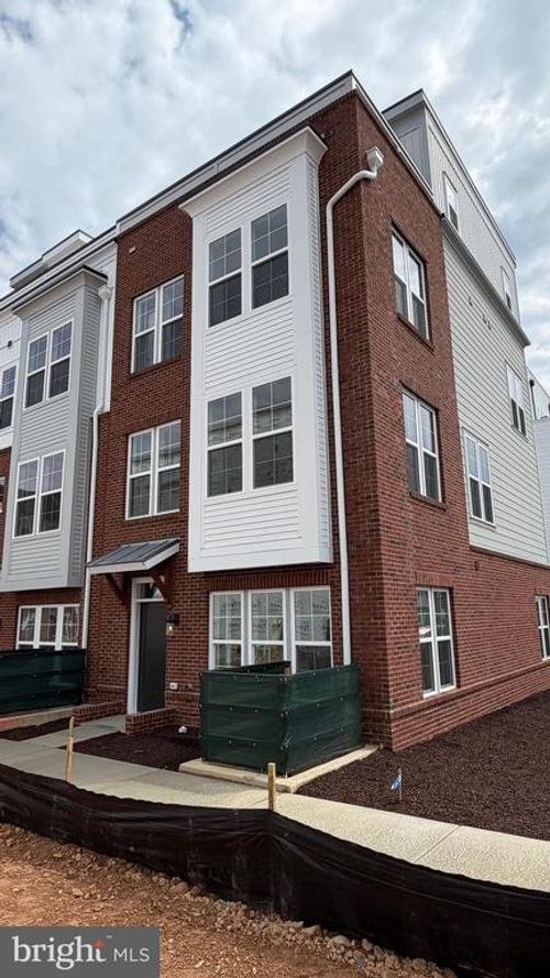 2106 Henson Norris St, ROCKVILLE, MD, 20850-6578 | Card Image