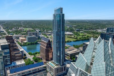 50T - 200 Congress Avenue, Condo with 3 bedrooms, 4 bathrooms and 3 parking in Austin TX | Image 1