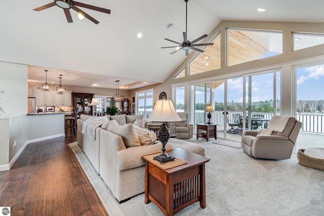 7270 Shoreview Dr, House other with 4 bedrooms, 4 bathrooms and null parking in Oscoda MI | Image 4