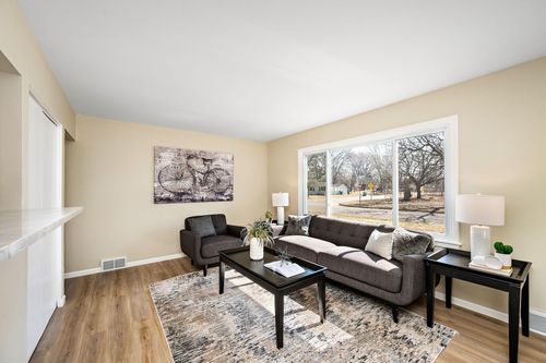 5205 Jersey Ave N, Crystal, MN, 55428-3922 | Card Image