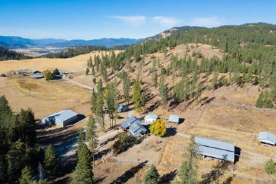 3226 Flyckt Rd, Home with 3 bedrooms, 2 bathrooms and null parking in Chewelah WA | Image 3