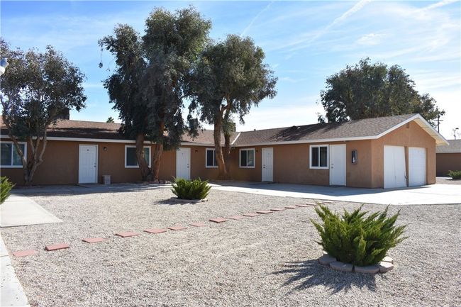 6321 Yucca Ave, Condo with 0 bedrooms, 0 bathrooms and null parking in 29 Palms CA | Image 11