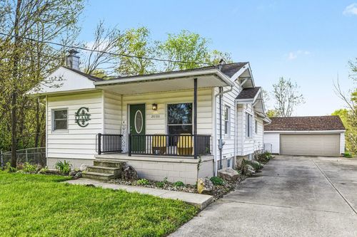 28180 Pennsylvania Ave, Elkhart, IN, 46516-1511 | Card Image