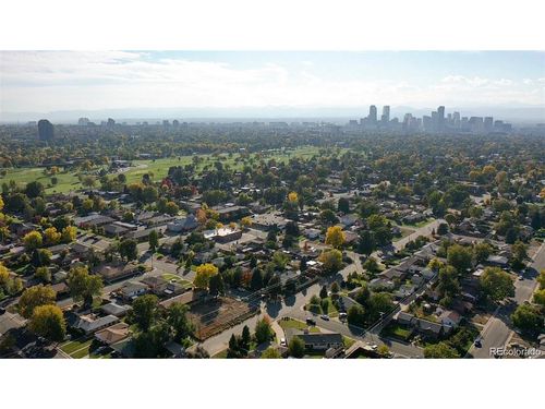 2882 N Monroe St, Denver, CO, 80205-5066 | Card Image