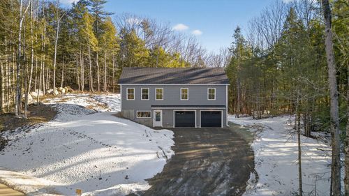33 Arrowhead Lane, Limerick, ME, 04048 | Card Image