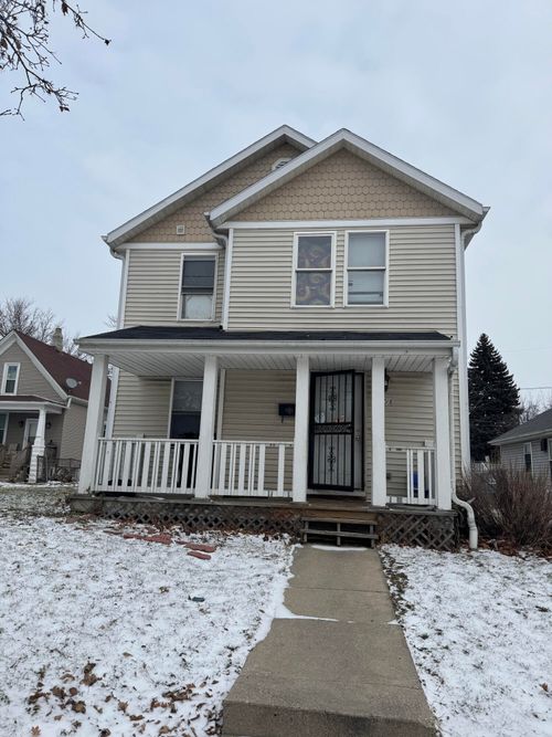 2018 N 29th St, Milwaukee, WI, 53208-1525 | Card Image