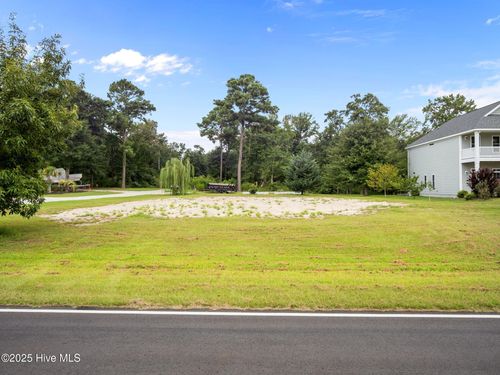 264 Pearson Cir, Newport, NC, 28570-5050 | Card Image