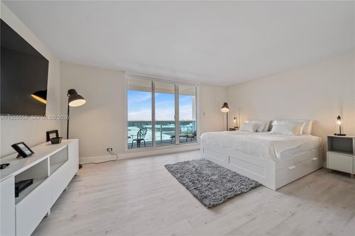 1130-2301 Collins Ave, Miami Beach, FL, 33139-1626 | Card Image