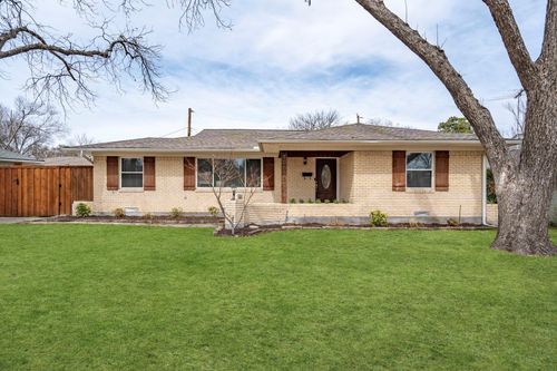 10615 Larchfield Ln, Dallas, TX, 75238-2812 | Card Image