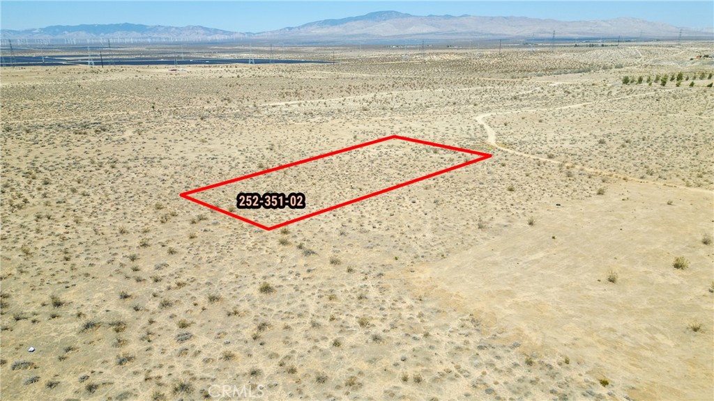 Land in Rosamond 4