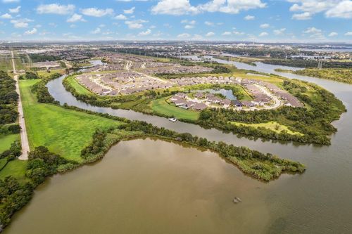 19613 Old Galveston Rd, Webster, TX, 77598-5519 | Card Image