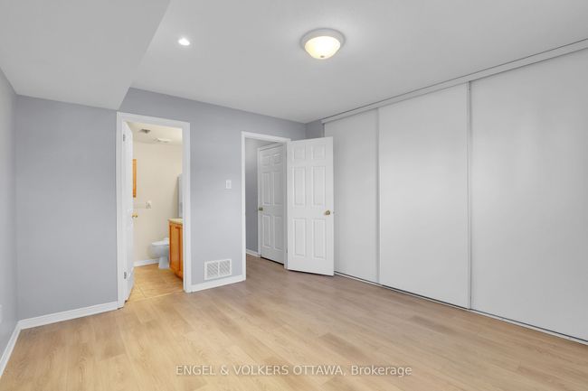 10 - 811 Longfields Dr, Condo with 2 bedrooms, 3 bathrooms and 2 parking in Nepean ON | Image 26