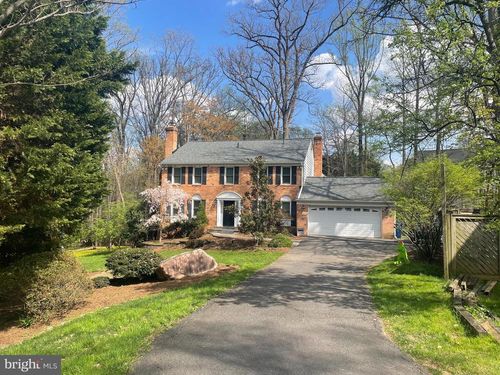 2010 Westwood Ter, Vienna, VA, 22182-5020 | Card Image