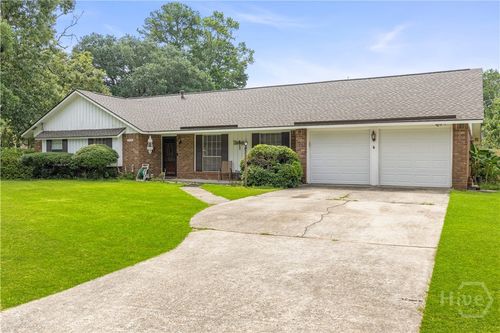 10524 Gray Fox Way, Savannah, GA, 31406-4486 | Card Image