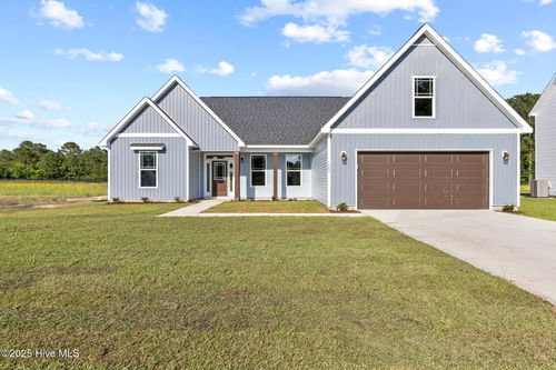 409 Fir St, Camp Lejeune, NC, 28542 | Card Image