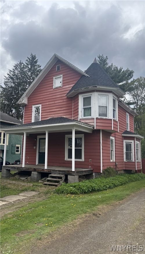 15 Washburn Ave, Franklinville, NY, 14737-1117 | Card Image