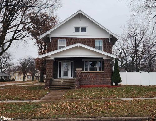 202 S Jackson Ave, Eagle Grove, IA, 50533-2311 | Card Image