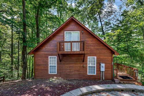 505 Wood Haven Ct, Westminster, SC, 29693-6161 | Card Image