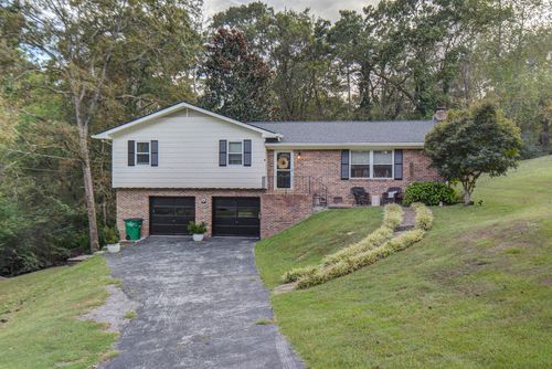 172 Hickory Cir, Ringgold, GA, 30736-5241 | Card Image