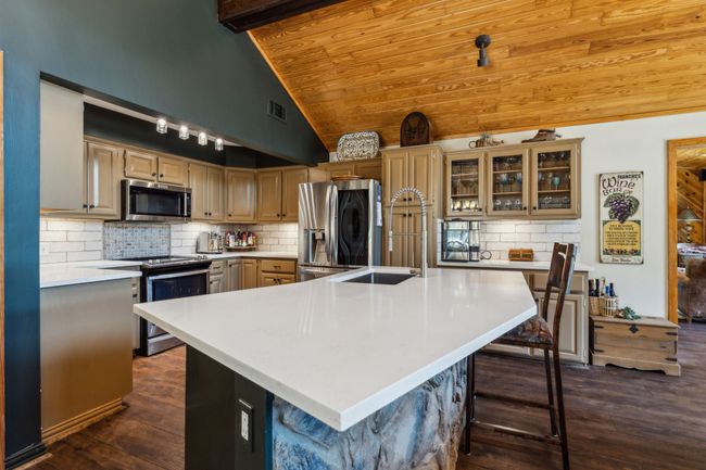 17 Bayside Dr, House other with 4 bedrooms, 3 bathrooms and null parking in Malakoff TX | Image 8