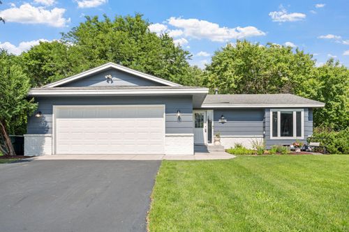 6502 Lancaster Ln N, Maple Grove, MN, 55369-6256 | Card Image