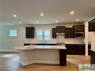 Kitchen Island | Image 3