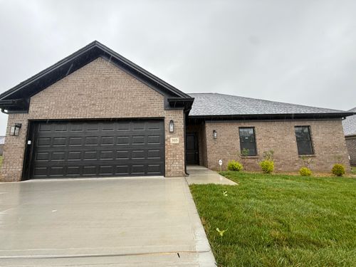 305 Cinchpost Circle, London, KY, 40744 | Card Image
