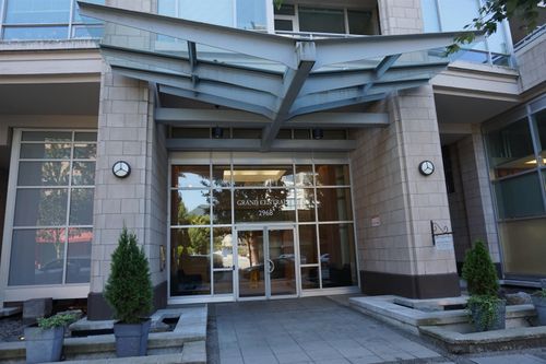 2506-2968 Glen Dr, Coquitlam, BC, V3B0C4 | Card Image