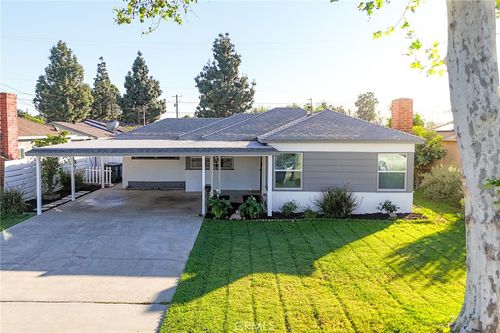 8326 Maxine St, Pico Rivera, CA, 90660-5021 | Card Image