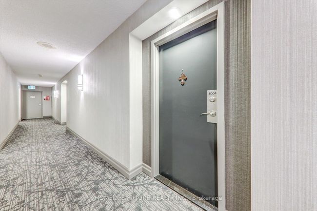 1004 - 12 Laurelcrest St, Condo with 2 bedrooms, 1 bathrooms and null parking in Brampton ON | Image 6