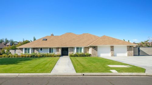 7271 N Gentry Avenue, Fresno, CA, 93711 | Card Image
