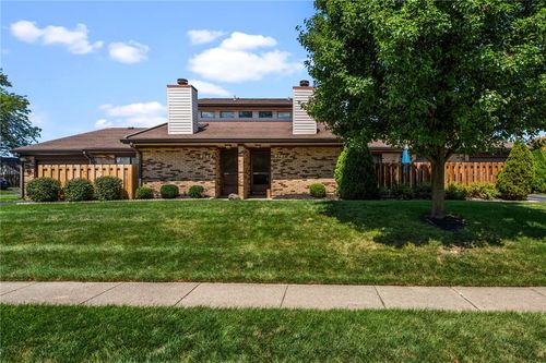 9561 Arboridge Ln, Miamisburg, OH, 45342-4583 | Card Image