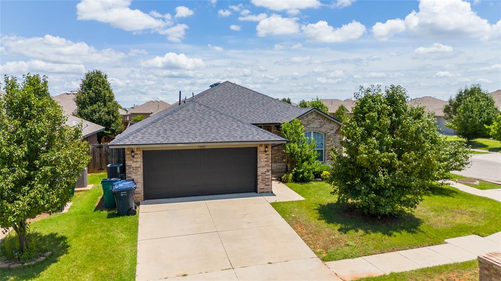 Vivace Dr, Edmond, OK 73012