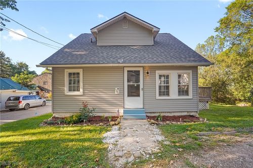 2643 Monroe St, Lakemore, OH, 44250-9812 | Card Image