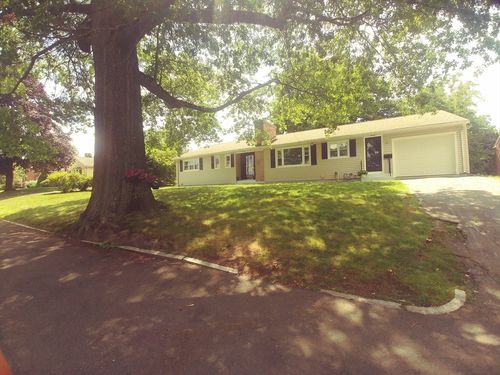 68 Dayton St, Springfield, MA, 01118-1725 | Card Image
