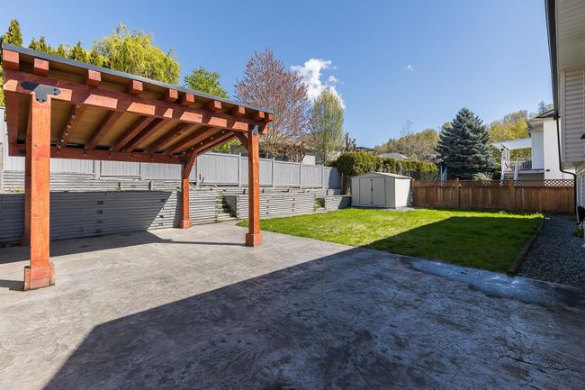 35449 Calgary Avenue, House other with 4 bedrooms, 3 bathrooms and 6 parking in Abbotsford BC | Image 39