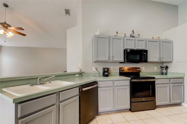28826 Windover St, House other with 4 bedrooms, 2 bathrooms and null parking in WESLEY CHAPEL FL | Image 45
