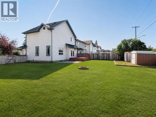 139 Bridlewood Cir Sw, Calgary, AB, T2Y3L1 | Card Image