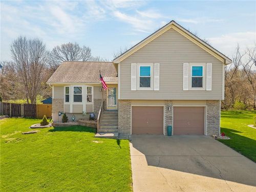 4412 Nw Pennington Ln, Blue Springs, MO, 64015-3874 | Card Image