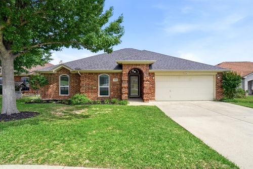9316 Rhea Ct, White Settlement, TX, 76108-3388 | Card Image
