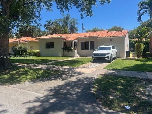 322 Fluvia Ave, Coral Gables, FL, 33134-7316 | Card Image